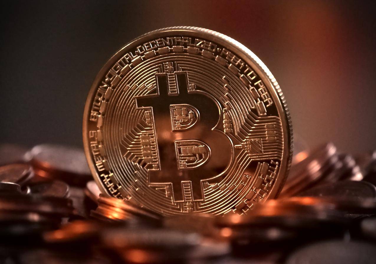 qq赞免费领取名片赞 - 本群认证24小时自助下单平台